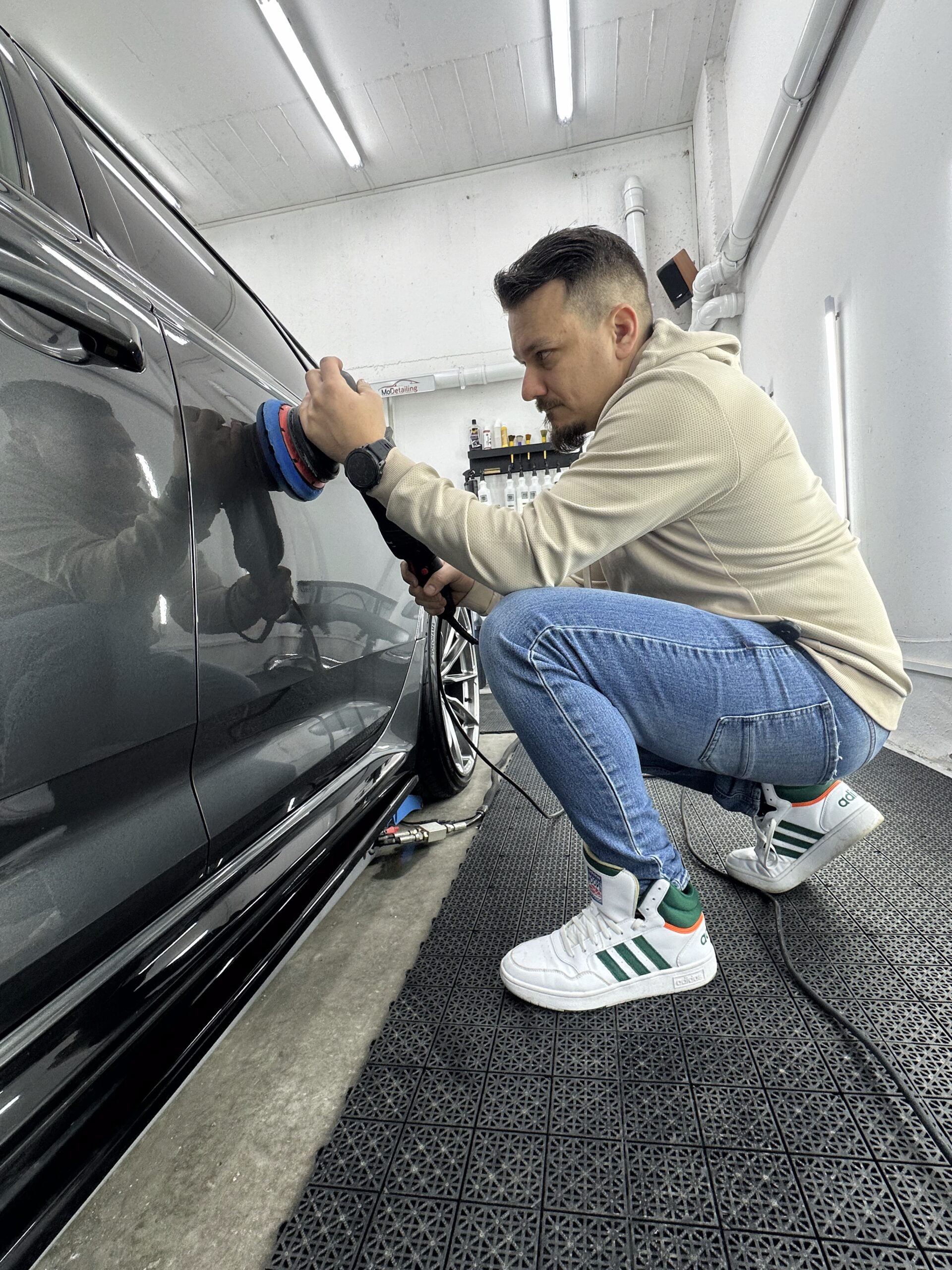 20241201_113402424_iOS