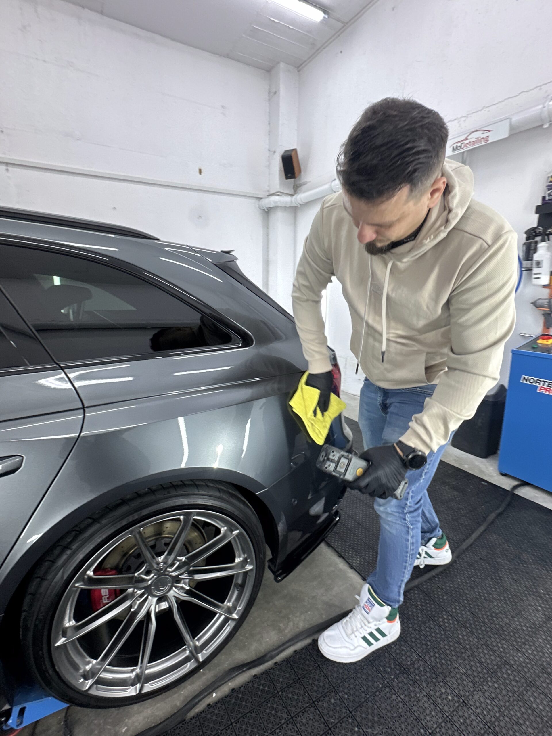 20241201_114107704_iOS