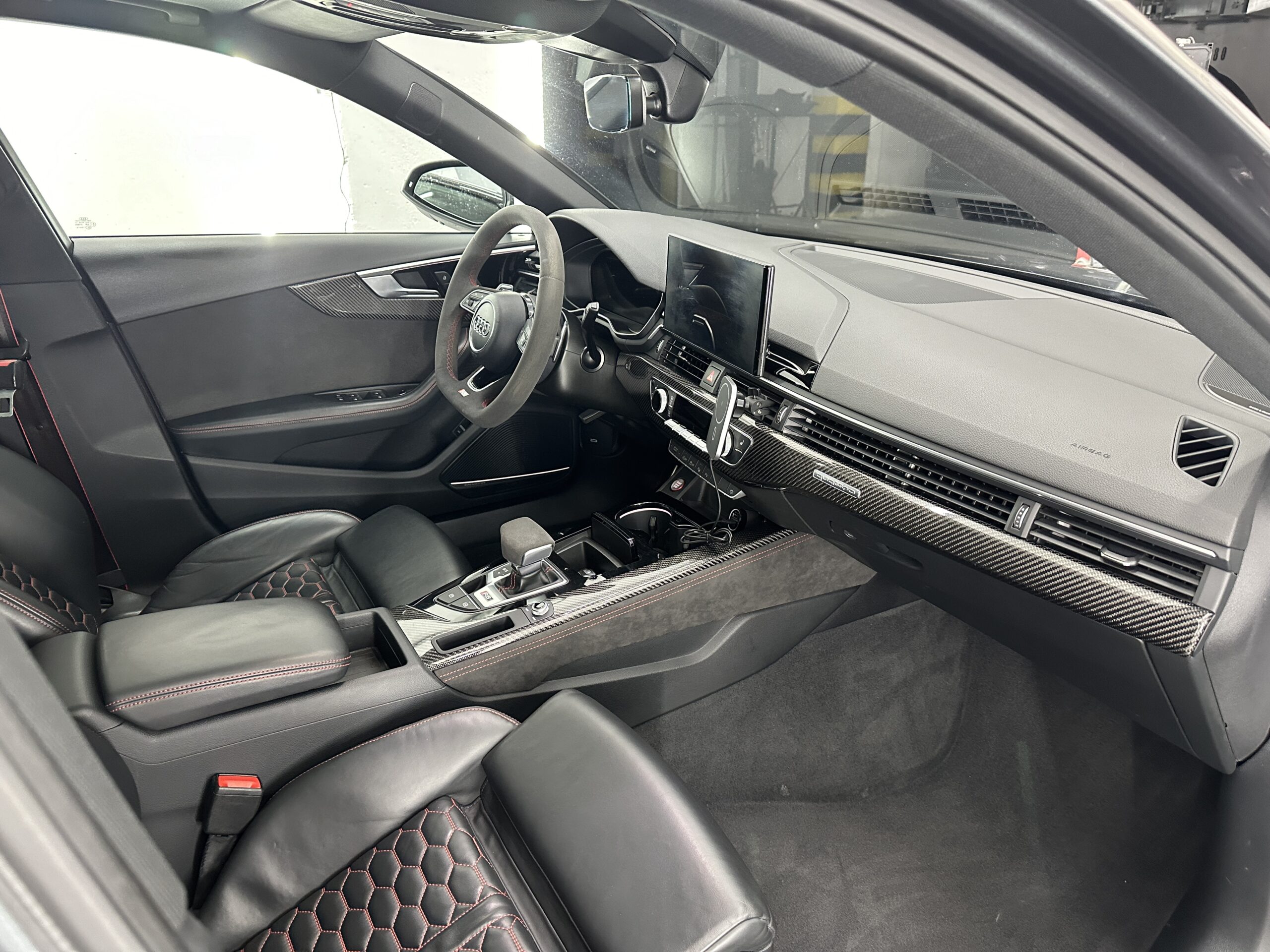 20241201_121112553_iOS